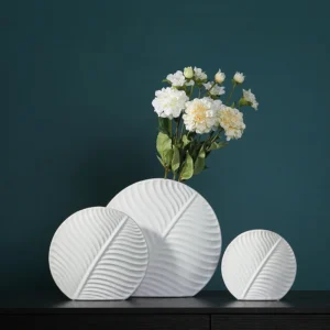 Ceramiczny wazon dekoracyjny zielony