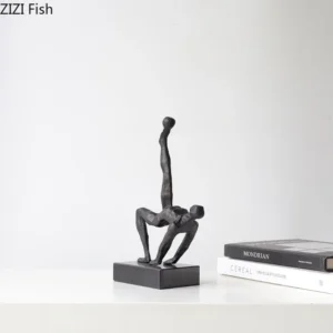 Czarna rzeźba dekoracyjna z żywicy