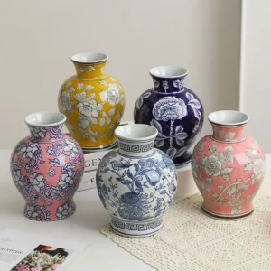 Ceramiczny wazon dekoracyjny
