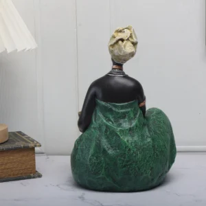 Afrykańska figurka matka i dziecko z żywicy