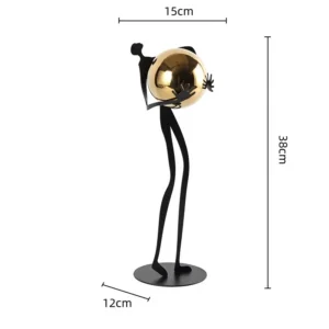 Abstrakcyjna drewniana statuetka minimalistyczna