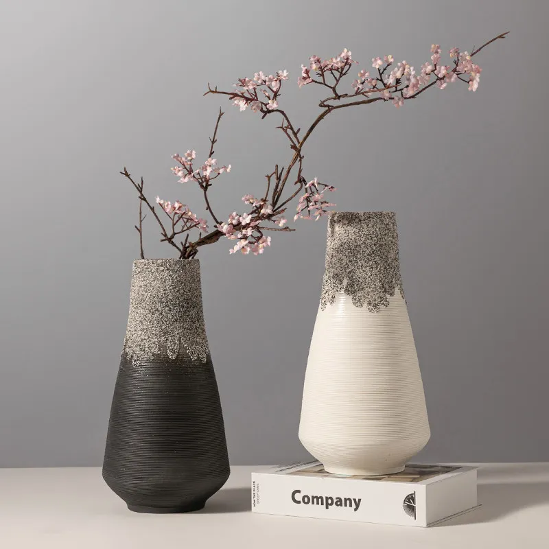 Ceramiczny wazon dekoracyjny