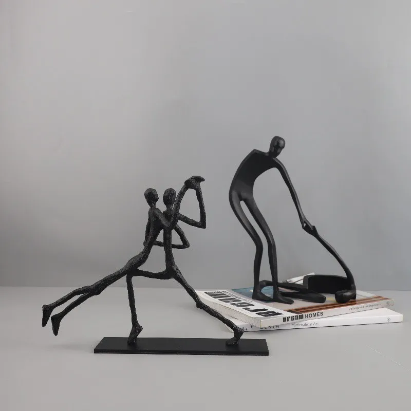 Abstrakcyjna drewniana statuetka minimalistyczna