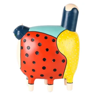 Kolorowa figurka kot w kropki