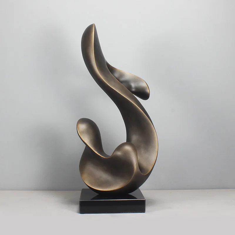 Abstrakcyjna drewniana statuetka minimalistyczna