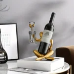 Stojak na wino w kształcie postaci