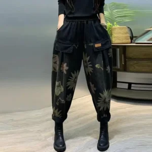 Jeansy damskie baggy z elastycznego denimu, z przetarciami