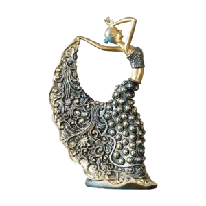 Ceramiczna rzeźba pawia tancerka