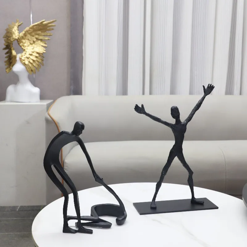 Abstrakcyjna drewniana statuetka minimalistyczna