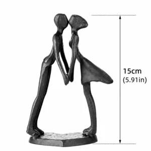 Abstrakcyjna drewniana statuetka minimalistyczna