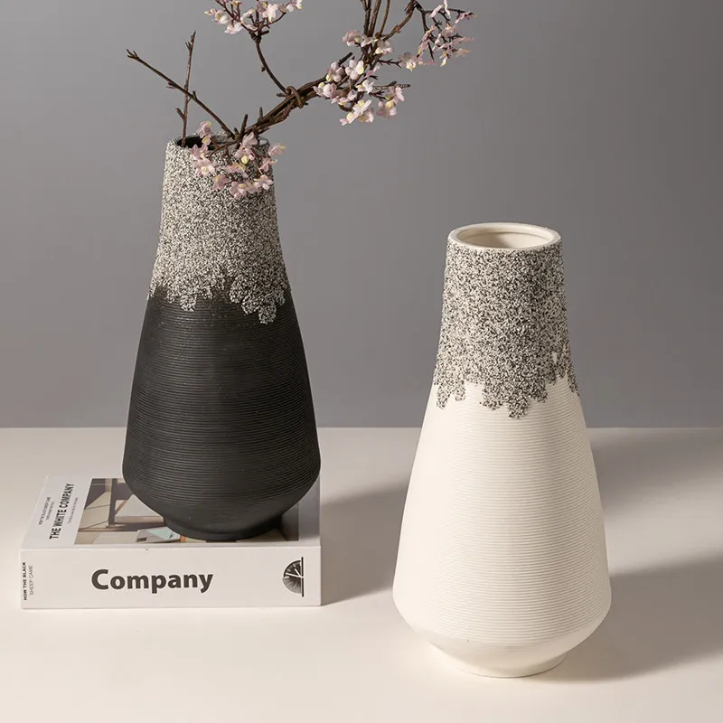 Ceramiczny wazon dekoracyjny