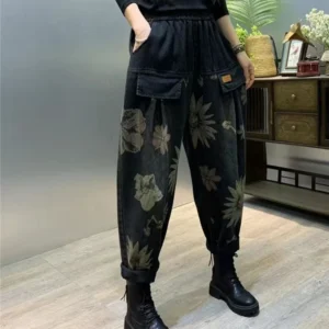 Jeansy damskie baggy z elastycznego denimu, z przetarciami