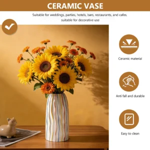 Ceramiczny wazon dekoracyjny mały