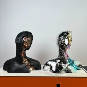 Abstrakcyjna drewniana statuetka minimalistyczna