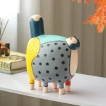 Kolorowa figurka kot w kropki