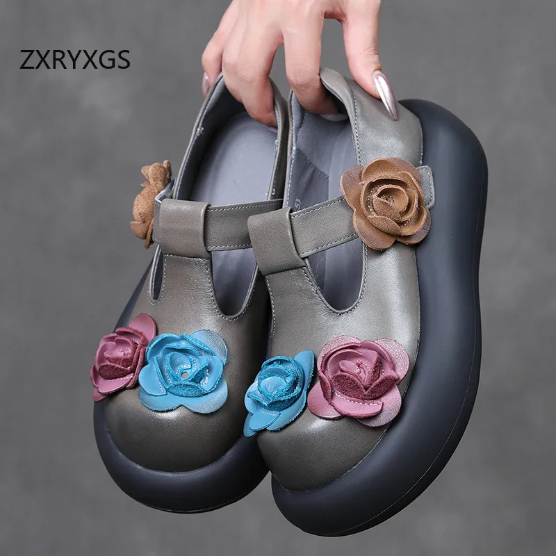 Damskie buty podwyższające na koturnie