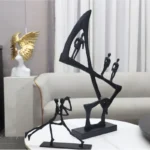 Abstrakcyjna drewniana statuetka minimalistyczna
