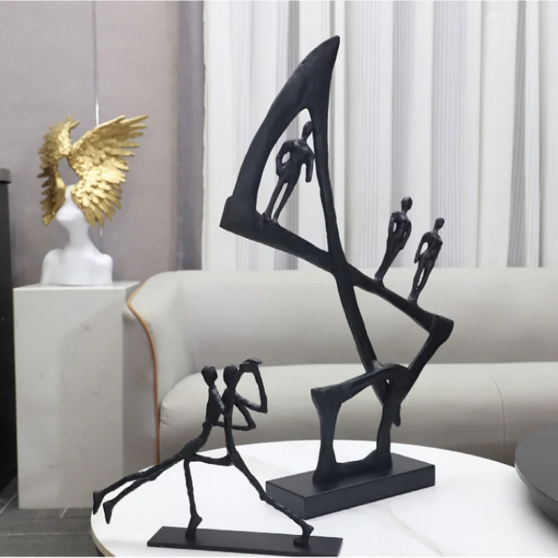 Abstrakcyjna drewniana statuetka minimalistyczna