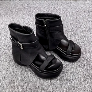 Damskie buty podwyższające na koturnie