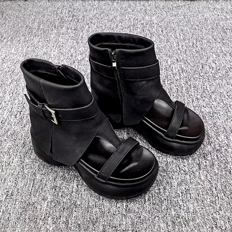 Damskie buty podwyższające na koturnie