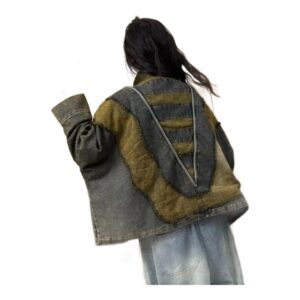 Bluza damska jeansowa oversize z patchworkiem, rękawy nietoperzowe - tył bluzy z aplikacją V, ghost mannequin