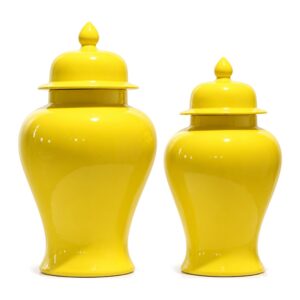 Ceramiczny wazon z pokrywką, żółty słój dekoracyjny, 35-60 cm - dwa żółte słoje z pokrywkami obok siebie na białym tle, bez wstawki z kwiatami