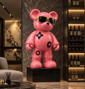 Duża figura misia w okularach z żywicy 70-90 cm, różowa, skarbonka - ciemne, eleganckie wnętrze z regałem na wino