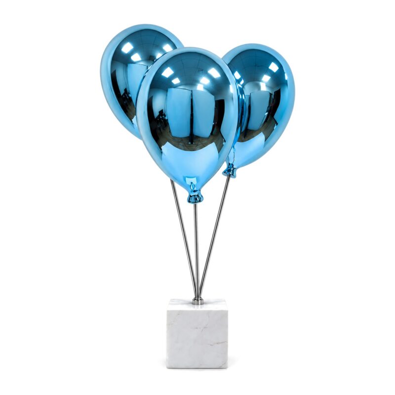 Figurka balony z żywicy 67 cm na marmurowej podstawie, dekoracja - wariant niebieski na białym tle, bez linii wymiarowych