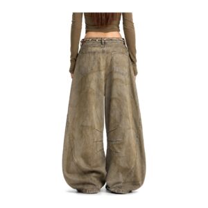 Jeansy damskie szerokie baggy z efektem sprania, retro, khaki - tył spodni na modelce, białe tło