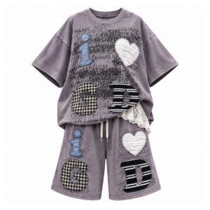 Komplet damski T-shirt oversize i szorty z aplikacjami, sprany efekt - wariant szary, L