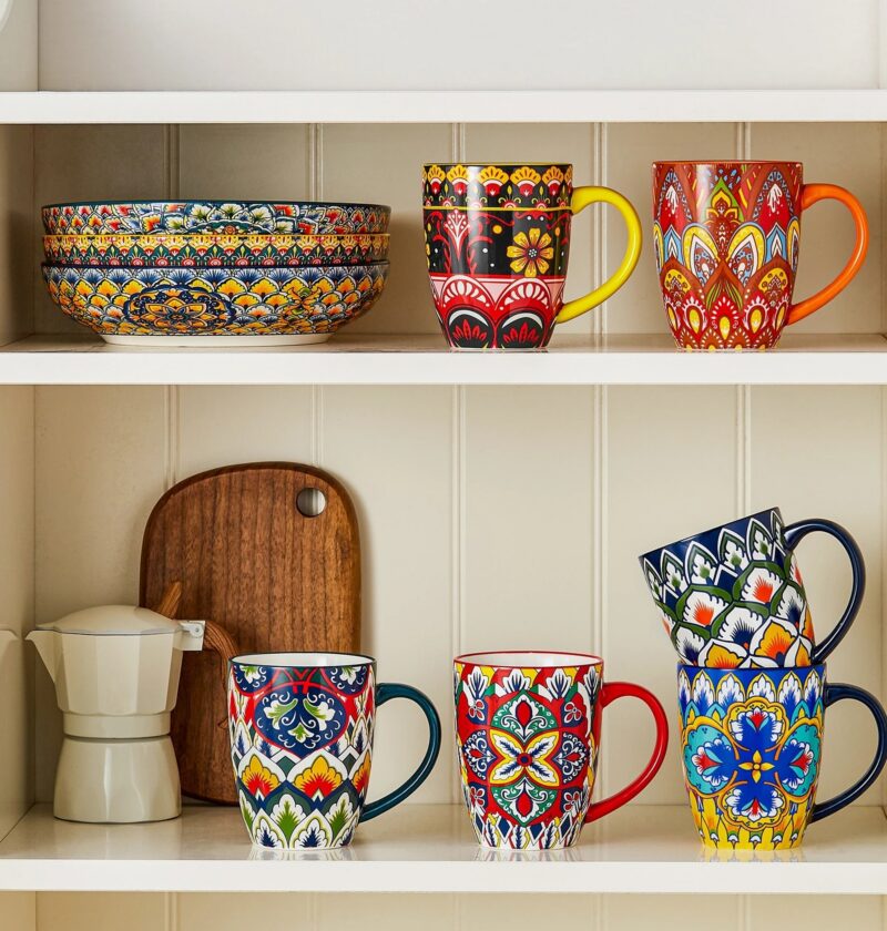 Kubki ceramiczne kolorowe 6 szt. 360, 420 lub 480 ml, wzór mozaika - otwarta półka kuchenna