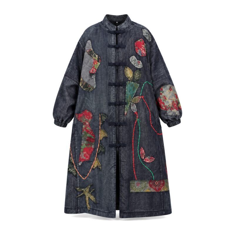 Płaszcz damski oversize z aplikacjami patchwork, długi, granatowy - zdjęcie główne