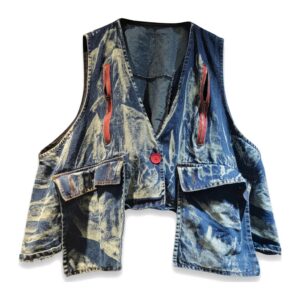 Spodnie haremki jeansowe i kamizelka do kompletu, sprany denim, zamki - niebieska kamizelka na białym tle (ref g02)