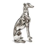 Srebrna figurka psa charta z żywicy 54 cm, nowoczesna rzeźba do salonu - zdjęcie główne