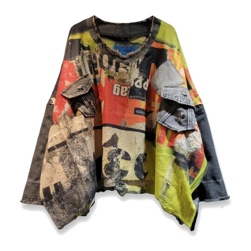 Sweter damski oversize patchwork z denimem, dekolt w serek, kolorowy - wariant beżowo-limonkowy, białe tło (ref g04)