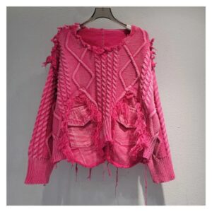 Sweter damski oversize z warkoczami i jeansowymi kieszeniami, patchwork - wariant fuksja