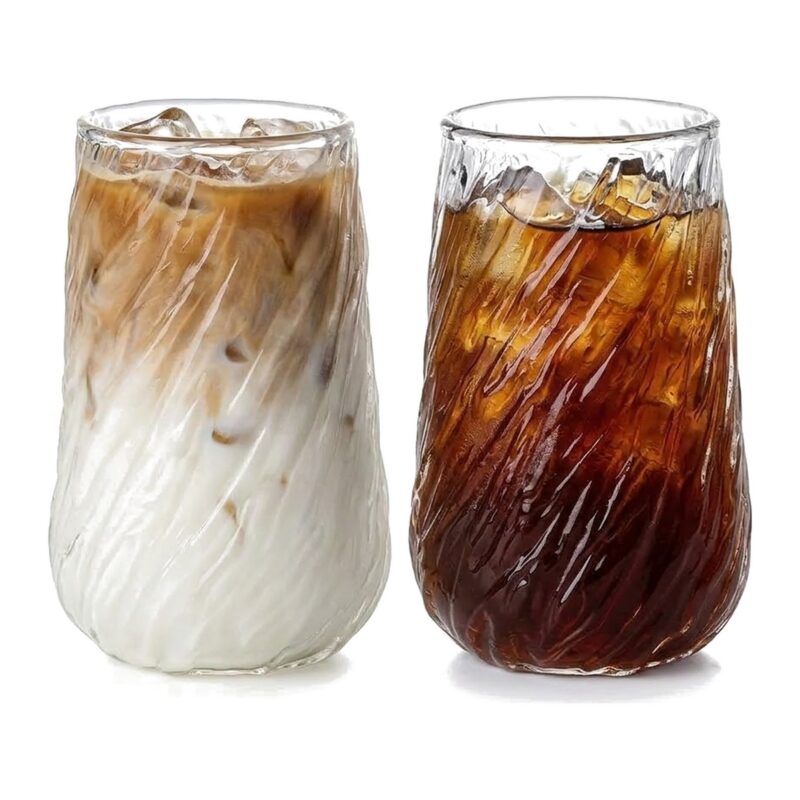 Szklanka do kawy mrożonej 400 ml, skośne żłobienia, 1 lub 2 sztuki - dwie puste szklanki ze skośnymi żłobieniami