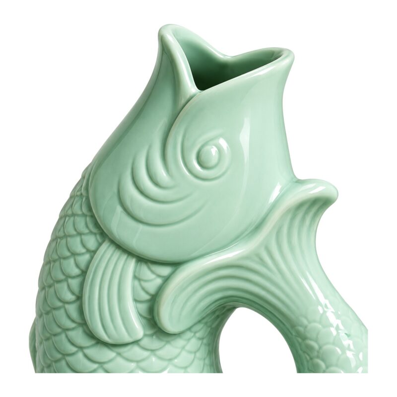 Wazon ceramiczny w kształcie karpia, szkliwiony, 26,5 lub 31,5 cm - zbliżenie pyska-otworu, oka i łusek miętowego wazonu