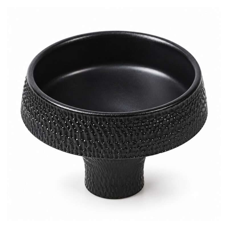 Wazon kielich do ikebany 18 cm, ceramika z młotkowanym wzorem - wariant czarny, bez żabki
