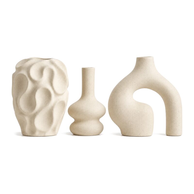 Zestaw 3 wazonów ceramicznych, kremowe, matowe, boho, do suszek - trzy wazony obok siebie na białym tle, bez linii wymiarów